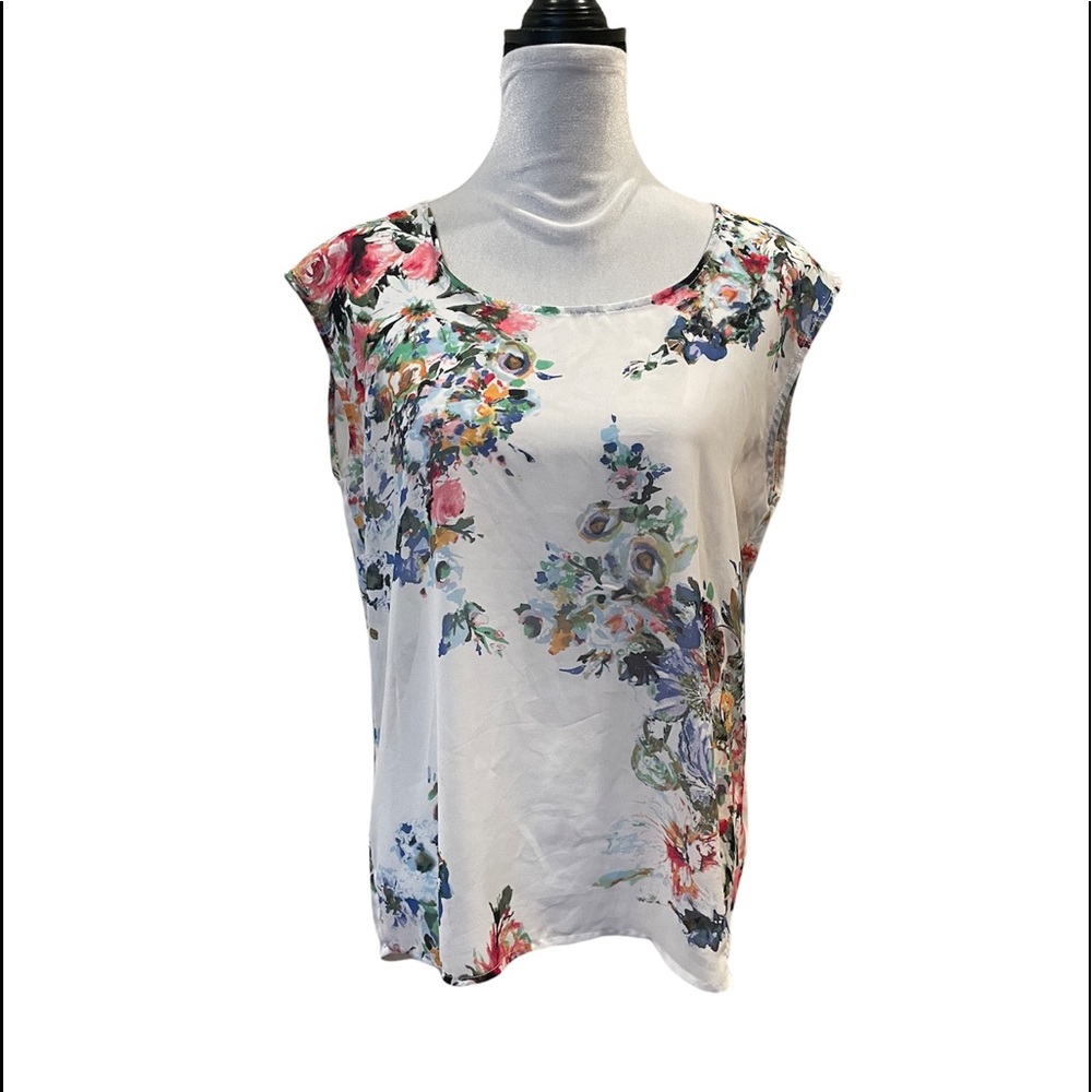 Liz Claiborne shortsleeved floral shear pullover on trend top blouse size medium